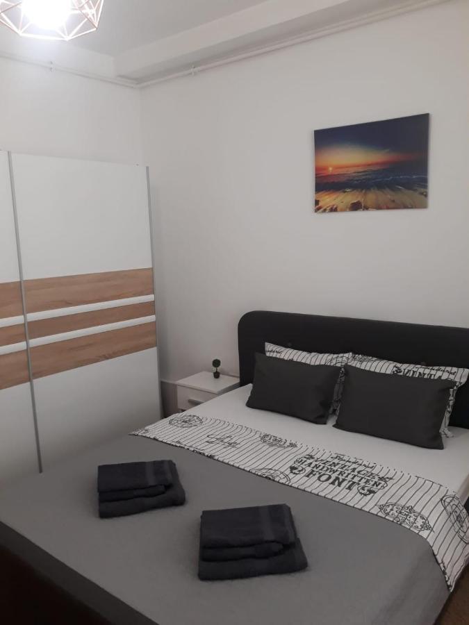Nice Studio In Old Town Bukarest Kültér fotó